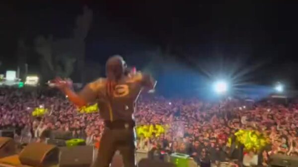 Offset performs in front of thousands in Romania