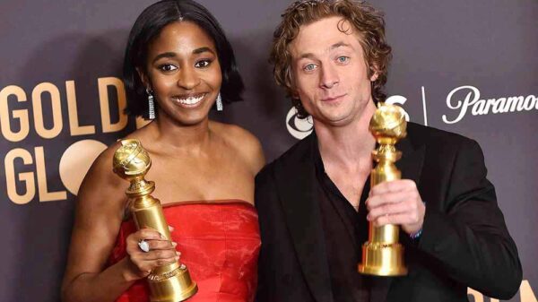 Ayo Edebiri & Jeremy Allen White Are Too Close For Comfort