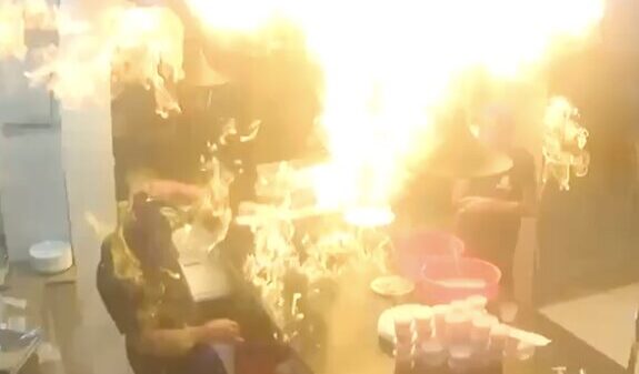 Restaurant Employee & 2 Customers Get Blasted With Fire!