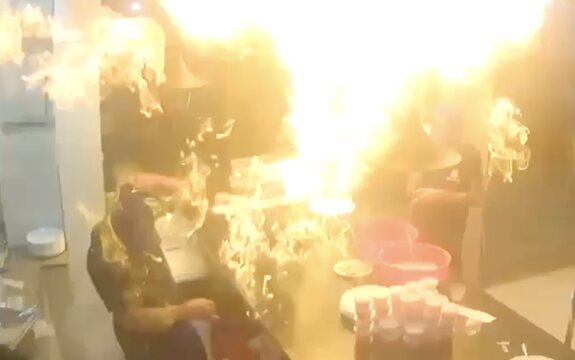 Restaurant Employee & 2 Customers Get Blasted With Fire!