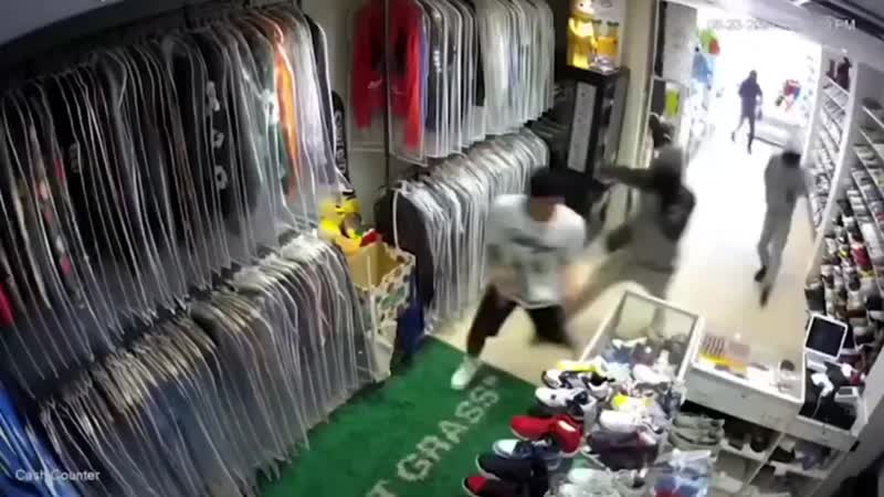 Armed teen tackled & then abandoned by his friends after trying to rob a sneaker store in Toronto