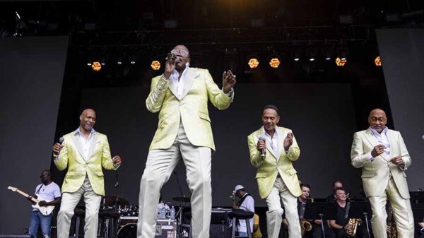 Four Tops Singer Sues Hospital for Ordering Psych Eval