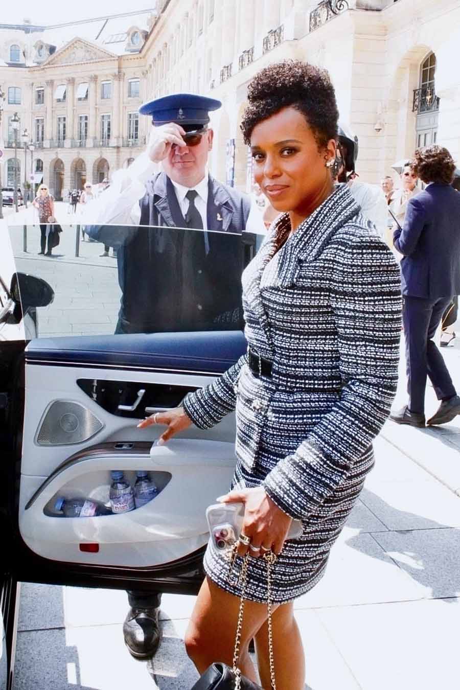 Kerry Washington Reveals Natural Hair at Paris Fashion Week