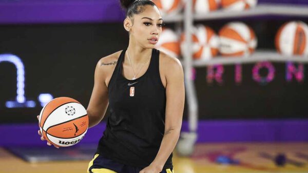 Chicago Sky Fans Outraged After Team Waives Fan Favorite Player