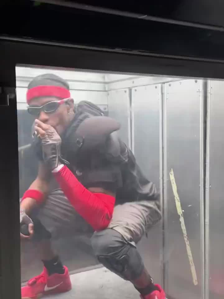 The moment before Travis Scott gets launched onto the stage in London