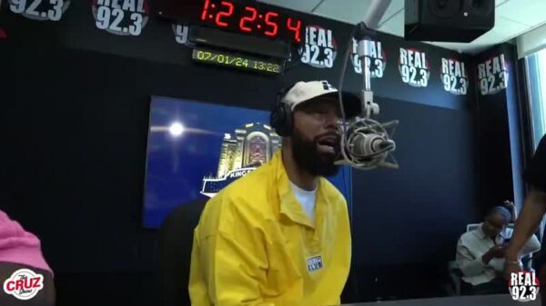 Common freestyles over Kendrick Lamar's "Not Like Us" beat.