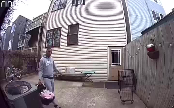 Baby Daddy tries to drop baby off like it’s doordash
