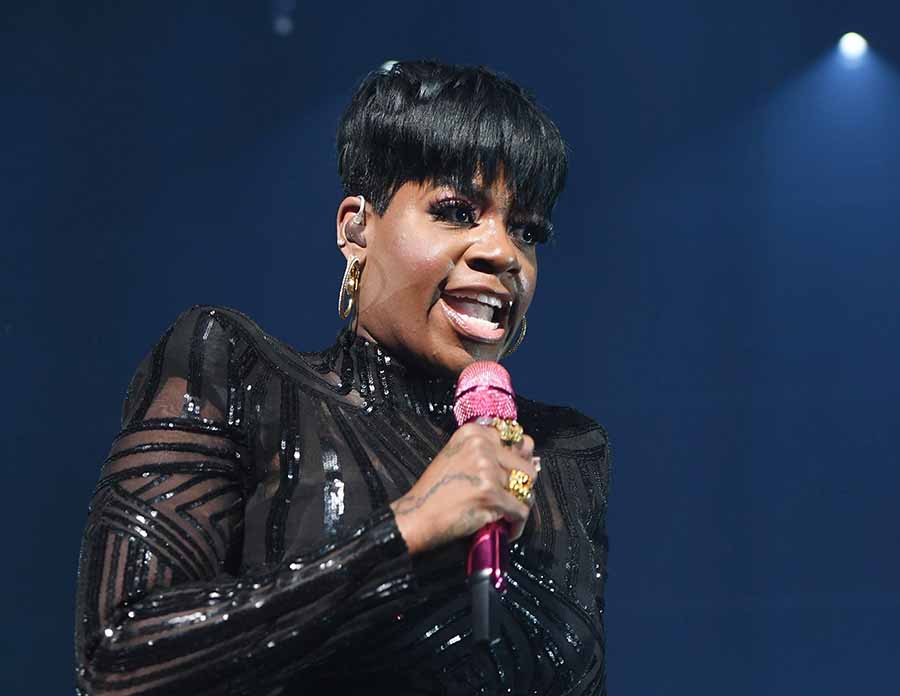 Fantasia and Busta Rhymes Call Out Fans for Being on Phones