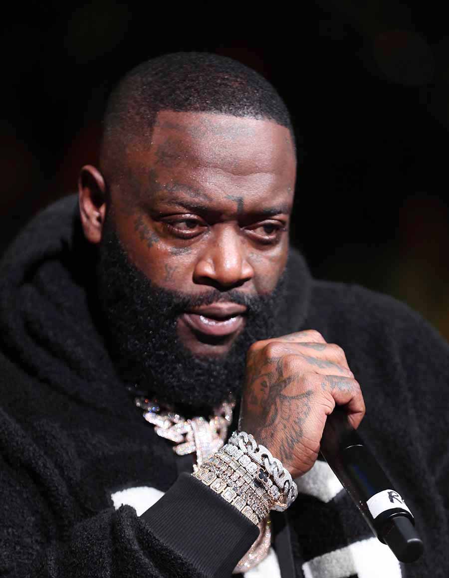 Drake’s goons jump Rick Ross after concert in Canada