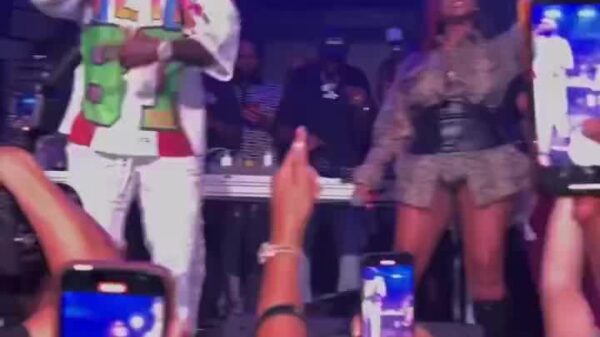 Jeezy performing Okay Remix with JT in New Orleans