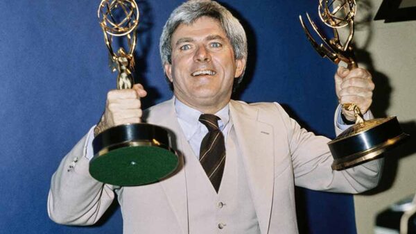 Pioneering Daytime TV Host Phil Donahue Dead at 88