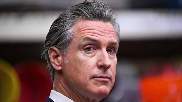 Gov Newsom Vetoes Bill That Would Have Given 0K Loans to Migrants