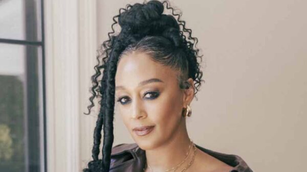 Tia Mowry Set to Star & Executive Produce in Lifetime’s “A Very Merry Beauty Salon”