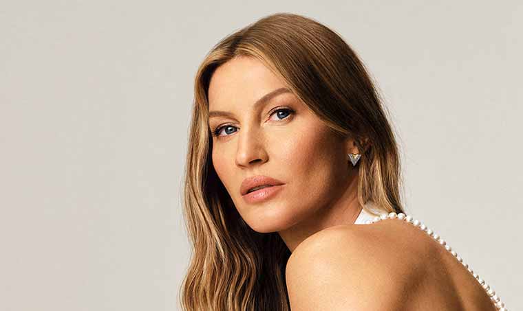 Supermodel Gisele Bundchen, 44, is Pregnant with Baby No. 3