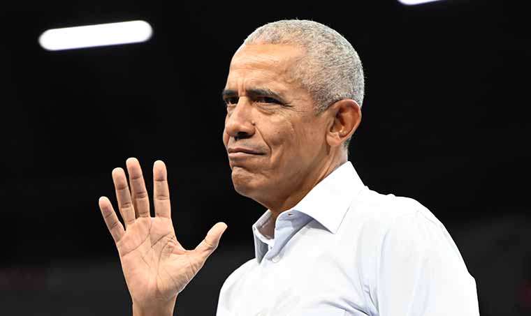 Barack Obama raps lyrics to Eminem’s ‘Lose Yourself’ at Detroit rally