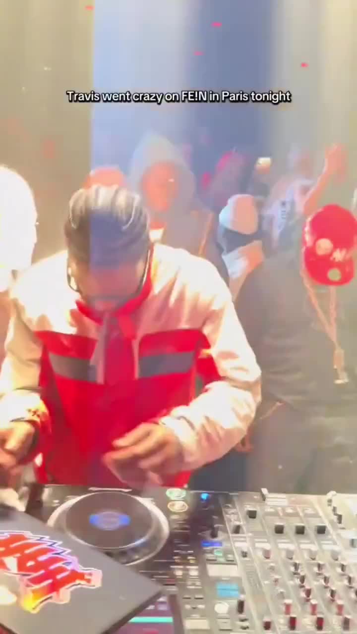 Travis Scott smashing a laptop in Paris