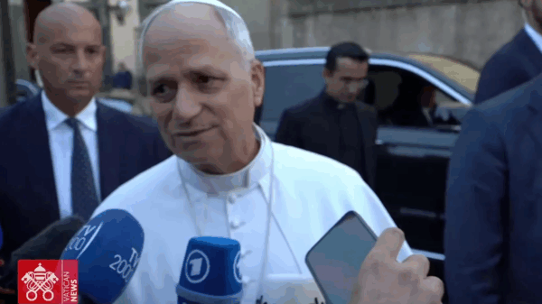 VIDEO: Pope Leo XIV Shuts Down Reporter Questioning Trump’s Decision to Send National Guard to Chicago