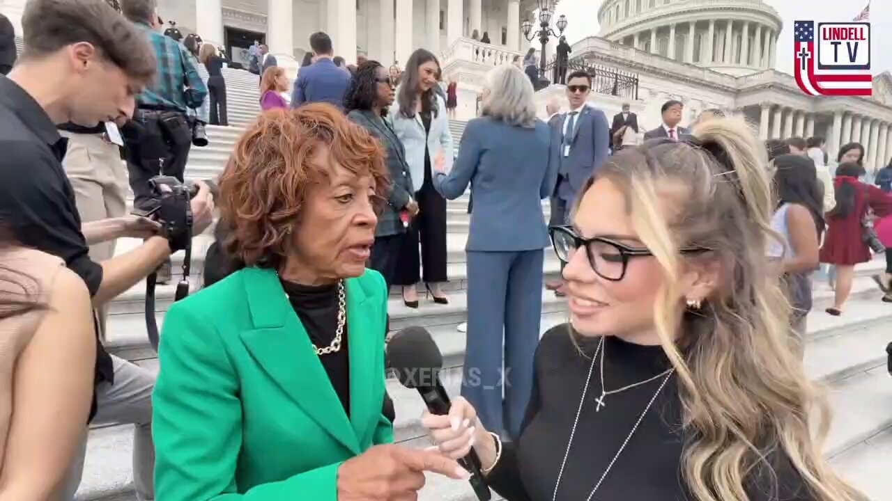 VIDEP: “Quit It!” — Maxine Waters Explodes at Reporter Questioning Democrats’ Illegal Healthcare Agenda