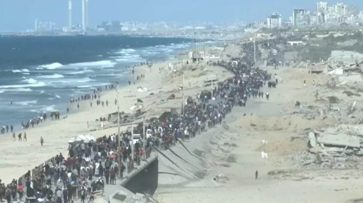 VIDEO: Thousands of Displaced Palestinians Return North as Trump-Brokered Gaza Ceasefire Takes Hold
