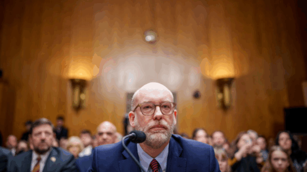 VIDEO: Up to 300,000 Bureaucrats Could Be Fired in Shutdown, OMB Director Claims